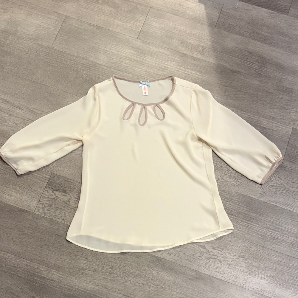 DownEast Cream Blouse with Tan Trim